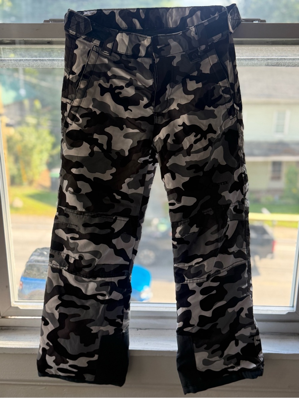 Men's Black & Gray Camo Cargo Pants
